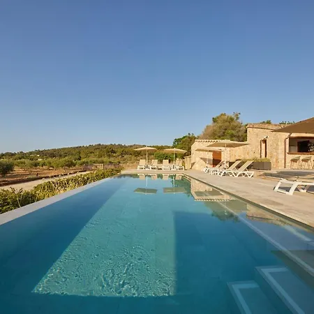 Country house Rural Es Riquers