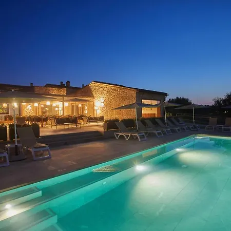 Country house Rural Es Riquers *