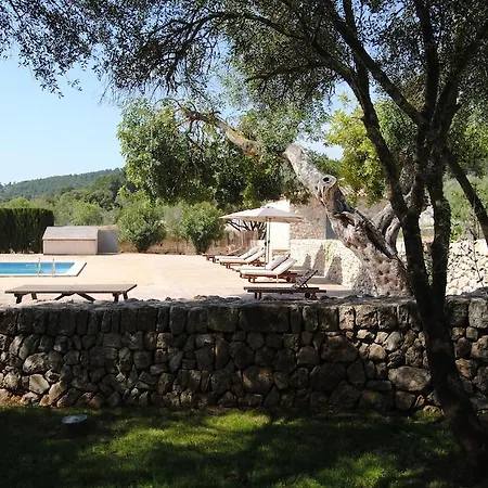Rural Es Riquers Country house *