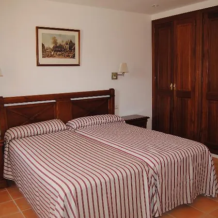 Country house Rural Es Riquers